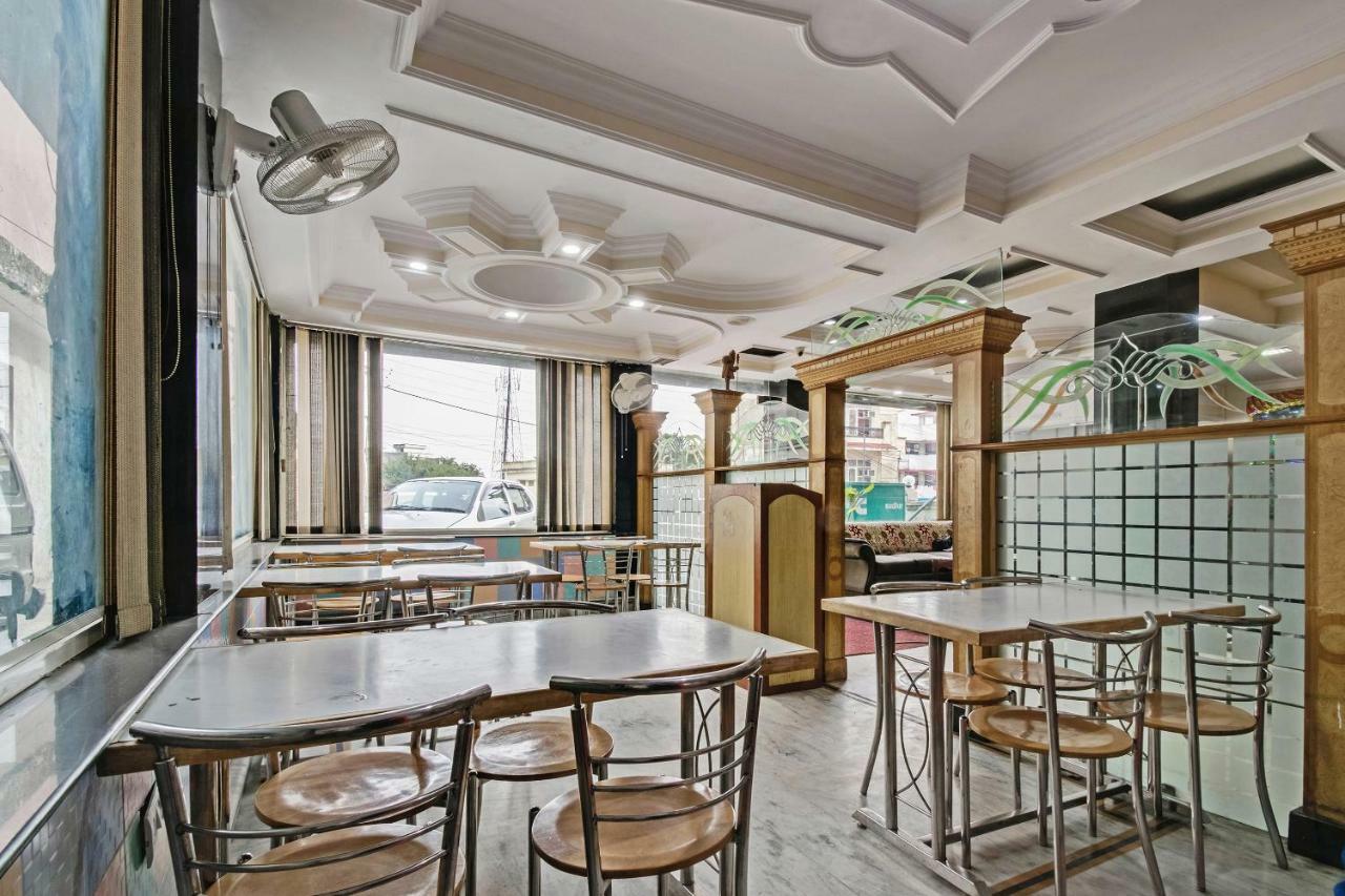 Oyo24888沙姆宫殿酒店 格德拉 外观 照片
